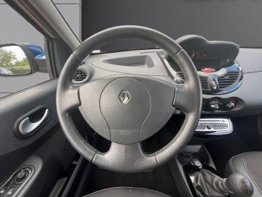 Renault twingo ii 1.2 lev 16v 75 eco2 authentique euro 5 occasion avignon (84) simplicicar simplicibike france