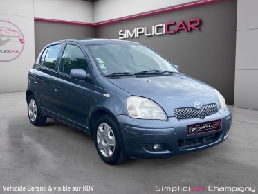 Toyota yaris 65 vvt-i les bleus 1ere main /faible kilométrage /climatisation /5 portes occasion champigny-sur-marne (94)...