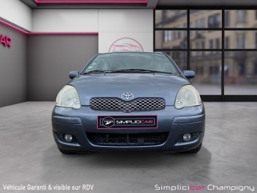 Toyota yaris 65 vvt-i les bleus 1ere main /faible kilométrage /climatisation /5 portes occasion champigny-sur-marne (94)...