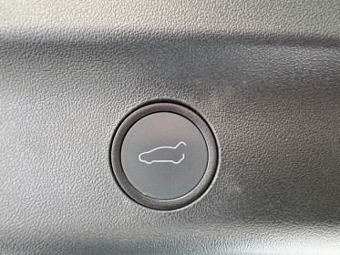 Tesla model y standard rwd attelage amovible/garantie 12 mois occasion paris 17ème (75)(porte maillot) simplicicar...
