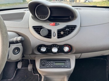 Renault twingo ii 1.2 lev 16v 75 eco2 authentique euro 5 occasion champigny-sur-marne (94) simplicicar simplicibike france