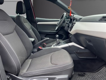 Seat arona 1.0 ecotsi 95 ch bvm5 style / radars anti-collision / carplay / gps occasion simplicicar salon de provence...