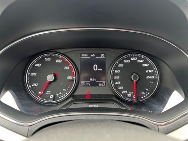 Seat arona 1.0 ecotsi 95 ch bvm5 style / radars anti-collision / carplay / gps occasion simplicicar salon de provence...
