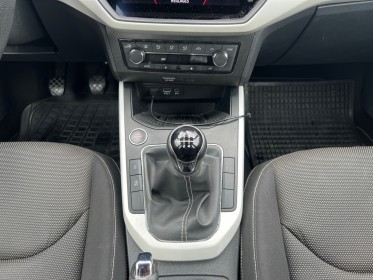 Seat arona 1.0 ecotsi 95 ch bvm5 style / radars anti-collision / carplay / gps occasion simplicicar salon de provence...