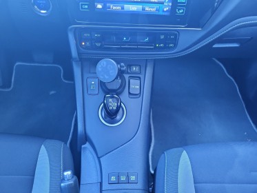 Toyota auris touring sports pro my17 hybride pro 136h design business//garantie 12 mois// occasion simplicicar lille ...