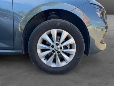 Skoda kamiq 1.0 tsi evo 110 ch bvm6 business garantie 12 mois occasion simplicicar toulon est simplicicar simplicibike france