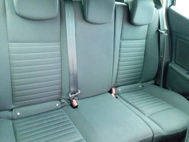 Renault megane iii berline tce 115 energy limited e6-garantie 12 mois faible kilometrage occasion simplicicar brest...