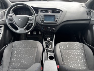 Hyundai i20 active 1.0 t-gdi 100 black ride start and stop feux automatiques système audio garantie 12 mois occasion...