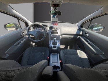 Peugeot 5008 1.6 hdi 112ch fap bvm6 allure 7pl occasion avignon (84) simplicicar simplicibike france