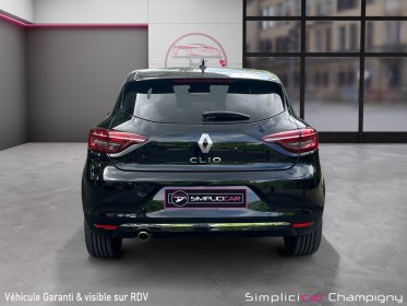 Renault clio v tce 130 edc initiale paris - garantie 12mois - carplay - systeme d alarme - sono bose - camera de recul...
