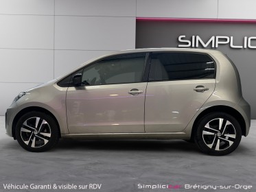 Volkswagen up 1.0 60 bluemotion technology bvm5  iq.drive garantie 12mois occasion simplicicar bretigny-sur-orge simplicicar...