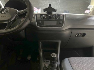 Volkswagen up 1.0 60 bluemotion technology bvm5  iq.drive garantie 12mois occasion simplicicar bretigny-sur-orge simplicicar...