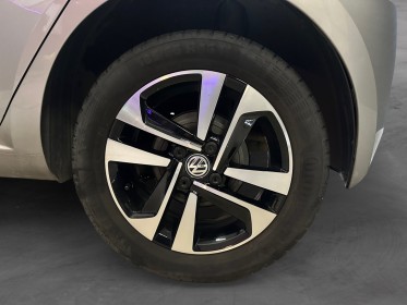 Volkswagen up 1.0 60 bluemotion technology bvm5  iq.drive garantie 12mois occasion simplicicar bretigny-sur-orge simplicicar...