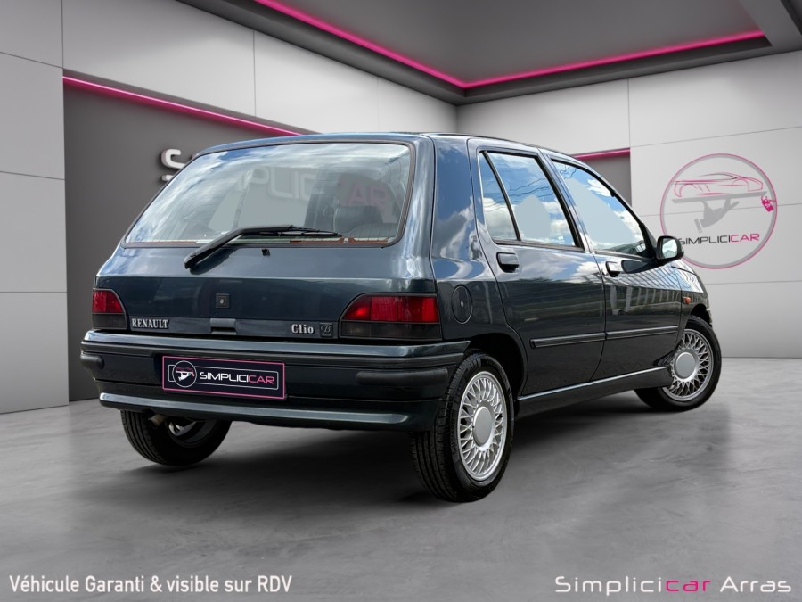 RENAULT d'occasion CLIO 1.4 BACCARA de 1992 Arras (62)﻿