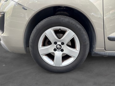 Peugeot 3008 1.6 e-hdi 115ch fap etg6 occasion paris 17ème (75)(porte maillot) simplicicar simplicibike france