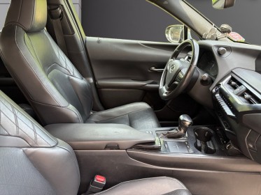 Lexus ux 250h 2wd luxe my21 lux plus / garantie 12 mois occasion simplicicar mery-sur-oise simplicicar simplicibike france