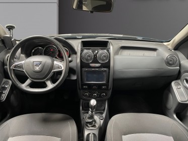 Dacia duster dci 110 4x2 black touch 2017 - 1ère main - garantie 12 mois occasion simplicicar lyon ouest simplicicar...