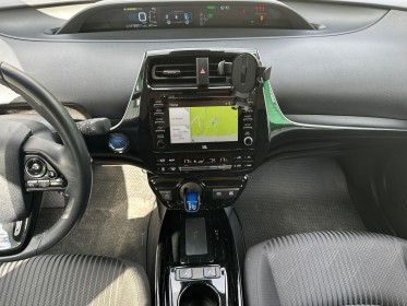 Toyota prius hybride dynamic / pack premium // garantie 1 an / sort de révision / sièges chauffant / affichage tête...