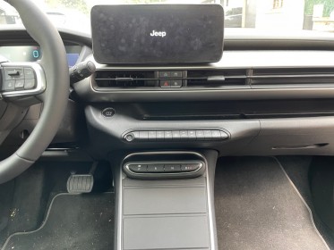 Jeep avenger  t3 e-hybrid 101 cv / 74 kw summit, pack cuir, toit ouvrant électrique, garantie 12 mois. occasion simplicicar...