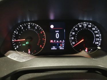 Renault captur tce 100ch finition zen / france / vidange 2025 faite / garantie 12 mois occasion simplicicar nancy simplicicar...