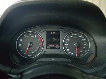 Audi q2 q2 30 tfsi 116 s tronic 7 s line garantie 12 mois occasion simplicicar vichy simplicicar simplicibike france