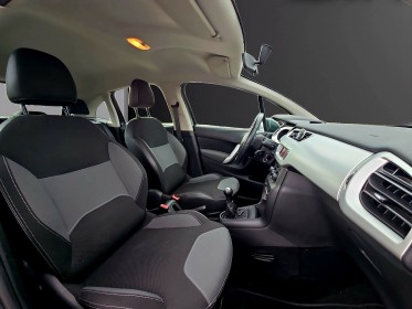 Citroen c3 hdi 90ch confort distribution  révision  disques  plaquettes de frein moins de 3000km occasion avignon (84)...