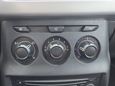 Citroen c3 hdi 90ch confort distribution  révision  disques  plaquettes de frein moins de 3000km occasion avignon (84)...