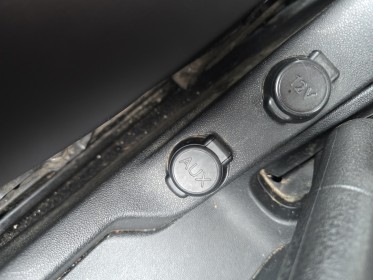 Citroen c3 hdi 90ch confort distribution  révision  disques  plaquettes de frein moins de 3000km occasion avignon (84)...