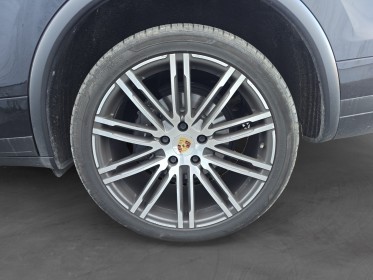 Porsche cayenne 3.0d v6 262ch sièges av. chauffants - toit pano. ouvrant - bluetooth - garantie 12 mois occasion avignon...