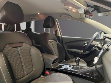 Renault kadjar blue dci 115 business 1ère main avec crochet d'attelage garantie 12 mois occasion simplicicar saint-jean...