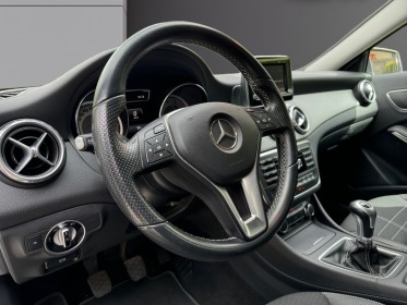 Mercedes classe gla 180 sensation siége chauffant/ garantie 12 mois occasion paris 17ème (75)(porte maillot) simplicicar...
