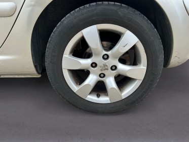 Peugeot 307 2.0 sport pack a occasion simplicicar orgeval  simplicicar simplicibike france