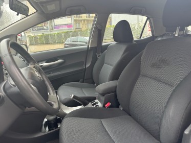 Toyota auris hybride 136h dynamic garantie 12 mois occasion paris 17ème (75)(porte maillot) simplicicar simplicibike france