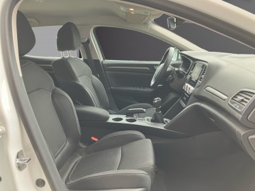 Renault megane iv berline 1.5 blue dci 115ch business occasion toulouse (31) simplicicar simplicibike france
