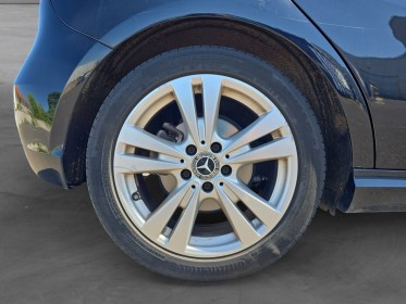 Mercedes classe a 180 7g-dct sensation clim bizone caméra recul garantie 12 mois occasion simplicicar vichy simplicicar...