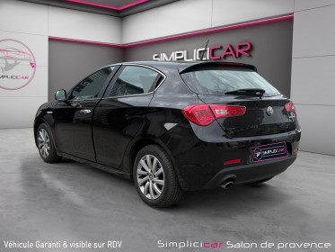 Alfa romeo giulietta serie 2 1.6 jtdm/boite auto/ 120 ch/lusso/cuir/radars av et ar occasion simplicicar salon de provence...