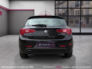 Alfa romeo giulietta serie 2 1.6 jtdm/boite auto/ 120 ch/lusso/cuir/radars av et ar occasion simplicicar salon de provence...
