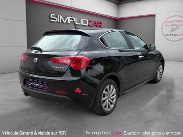 Alfa romeo giulietta serie 2 1.6 jtdm/boite auto/ 120 ch/lusso/cuir/radars av et ar occasion simplicicar salon de provence...