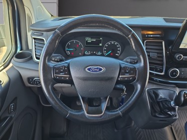 Ford transit custom fourgon 300 l2h2 2.0 ecoblue 130 ambiante attelage garantie 12 mois occasion simplicicar vichy...