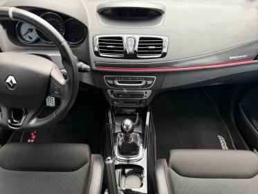 Renault megane iii coupe 2.0 16v 265 ss rs cup / recaro / garantie 12 mois occasion simplicicar toulon est simplicicar...