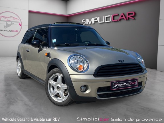 Mini clubman r55 1.6 d - 110 cooper pack chili / toit ouvrant / radar ar / entretien occasion simplicicar salon de provence...