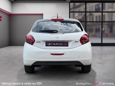 Peugeot 208 82ch bvm5 style occasion cannes (06) simplicicar simplicibike france