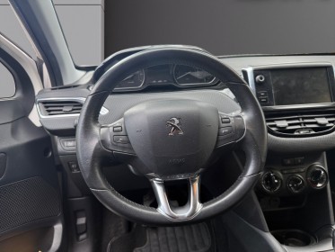 Peugeot 208 82ch bvm5 style occasion cannes (06) simplicicar simplicibike france