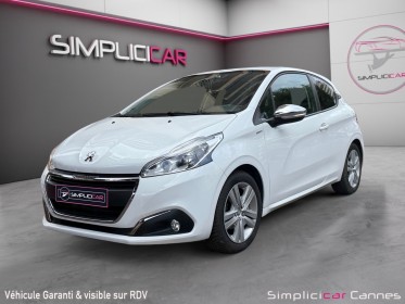 Peugeot 208 82ch bvm5 style occasion cannes (06) simplicicar simplicibike france