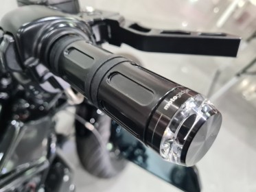 Harley davidson night rod speciale pneu 300/ occasion parc motos simplicicar simplicibike france