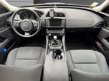 Jaguar xe xe 2.0 d - 180 ch pure -- garantie 12mois -- occasion simplicicar valence - ksv  simplicicar simplicibike france