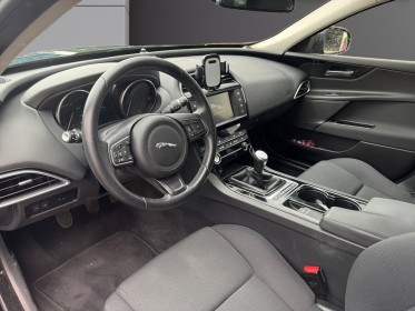Jaguar xe xe 2.0 d - 180 ch pure -- garantie 12mois -- occasion simplicicar valence - ksv  simplicicar simplicibike france