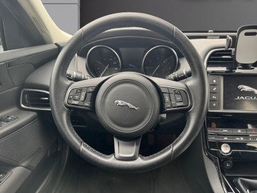 Jaguar xe xe 2.0 d - 180 ch pure -- garantie 12mois -- occasion simplicicar valence - ksv  simplicicar simplicibike france