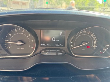 Peugeot 208 puretech 110ch ss eat6 tech edition/ carplay /courroie change / camera de recul/ garantie 12 mois occasion paris...
