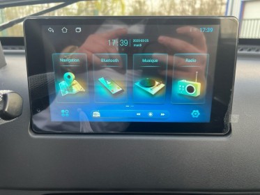 Simplici s1 disponible dès 14 ans, 4 couleurs disponibles, carplay, virtual cockpit, jantes alu occasion simplicicar...